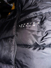 Cargar imagen en el visor de la galería, The cold weather jacket
